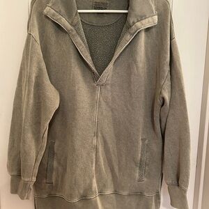 Women’s Green Sweater